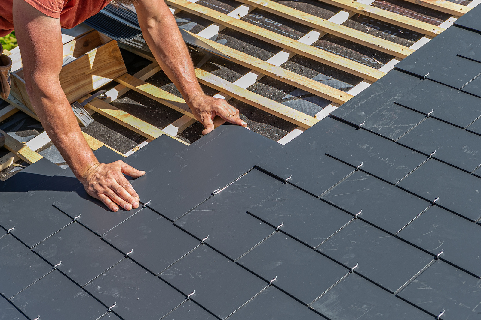 Installing slate tile roof