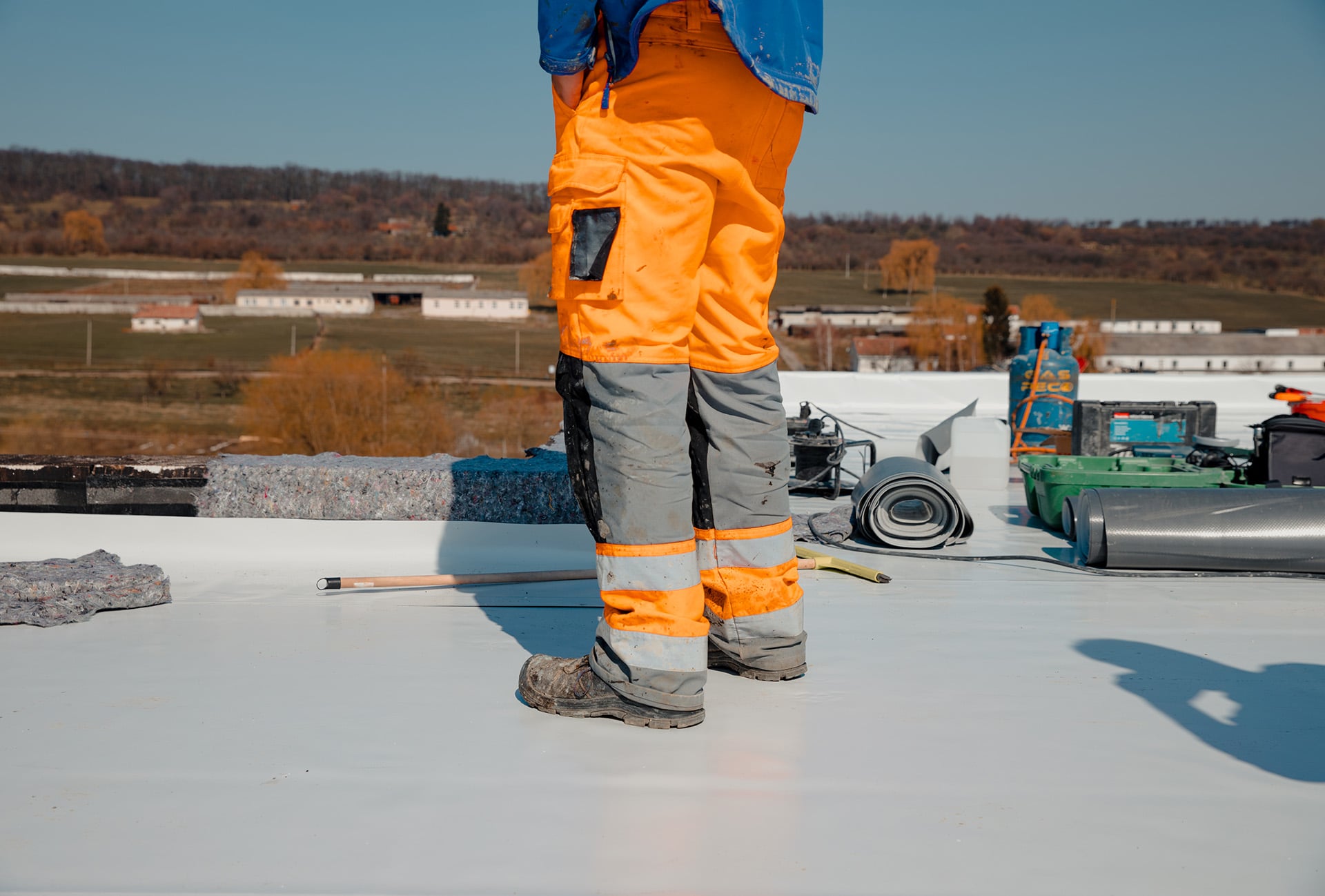 Installing flat roof